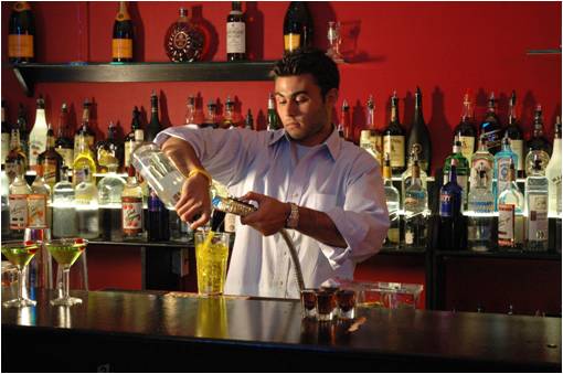 The New York Bartending School is the only Manhattan bartending school with two classrooms and a working beer tap!